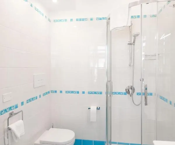 Tofani - Luminoso Con Terrazzo Panoramico *